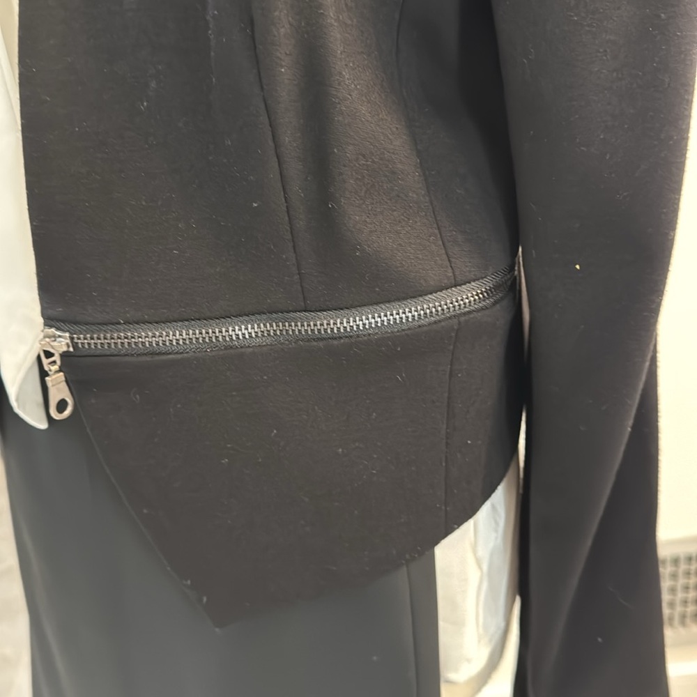 Short jacket - Picture 2 of 4